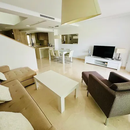 Holiday home Maison Elegante Au Coeur Du Golf De La Cala